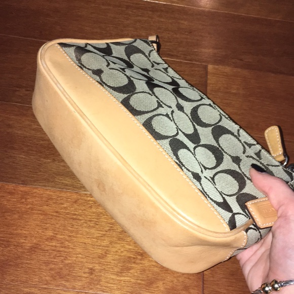 Authentic Coach Shoulder Bag & Matching Wallet - Picture 5 of 9